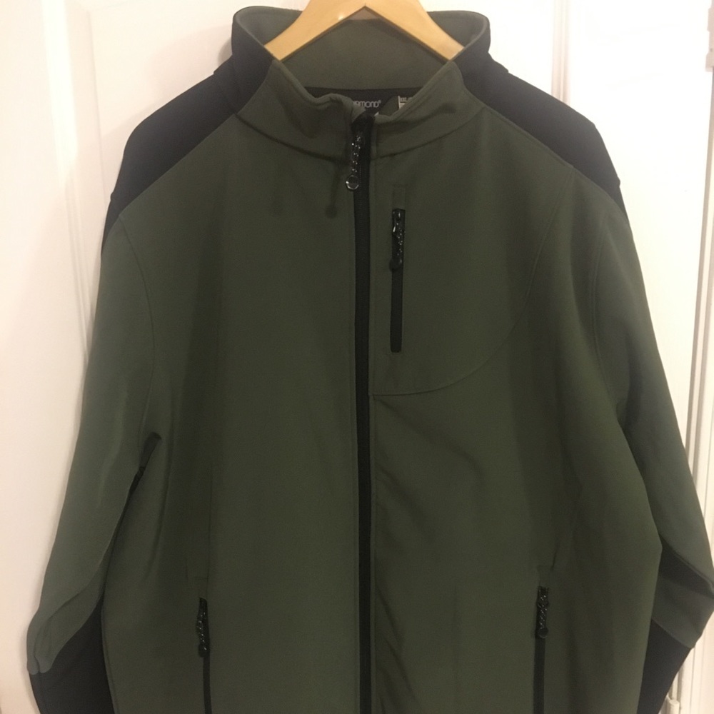 Black Diamond Softshell Jacket - image 1